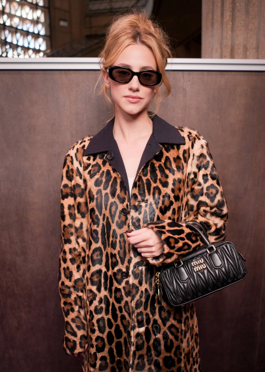 reinhartnation's tweet photo. Lili Reinhart at the Miu Miu fashion show in Paris today. 🤎 https://t.co/81wx85l0lZ
