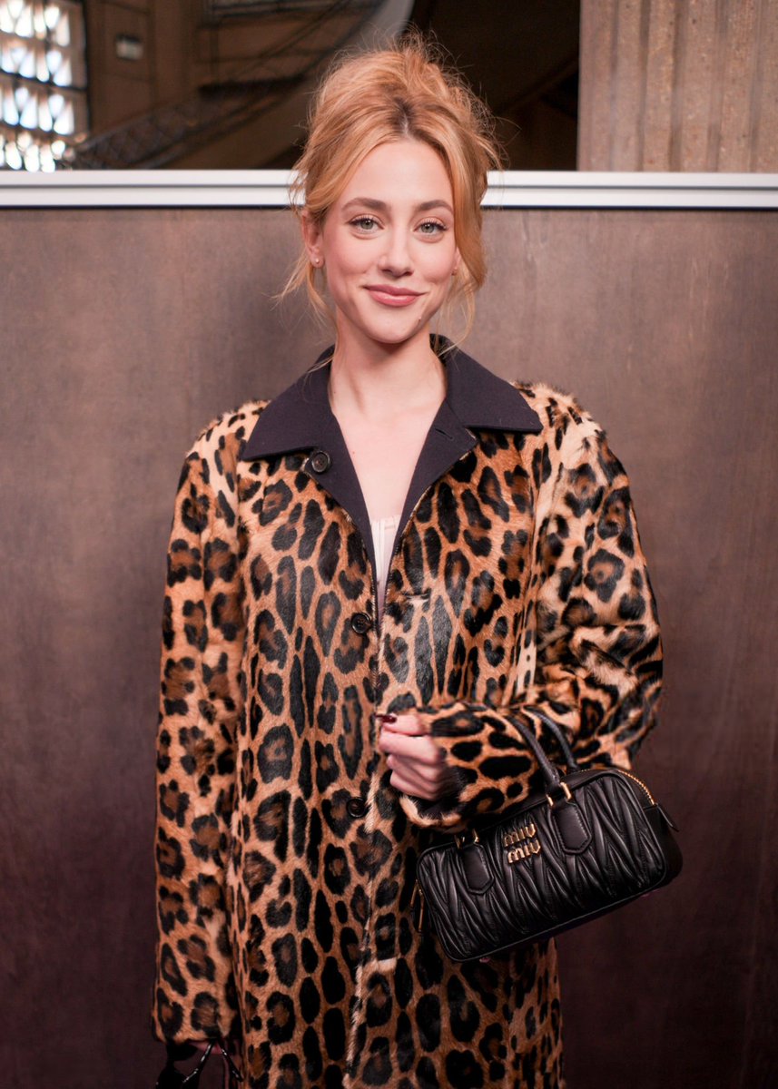 reinhartnation's tweet photo. Lili Reinhart at the Miu Miu fashion show in Paris today. 🤎 https://t.co/81wx85l0lZ