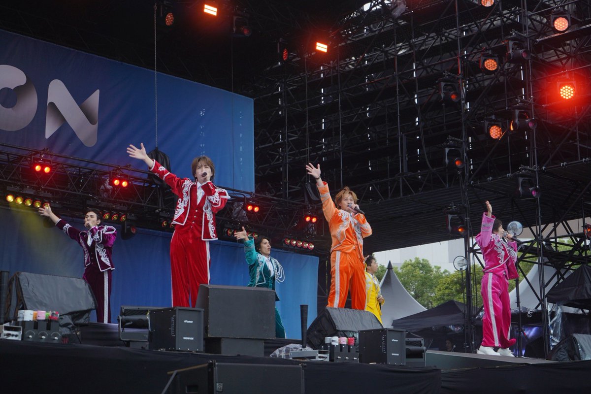 takuya_matsuri's tweet photo. a-nation楽しすぎました🥰💕

運動神経良くない僕がセンターステージを
ガンダッシュしてとっても気持ちよかったです🥹❣️笑

今年はメインステージで出演させていただき
本当に嬉しかったしやはりあの大きなステージは憧れのステージで今日見たあの光景は忘れられない思い出になりました🥹❤️‍🔥

今日来てくれた皆様、配信で観てくれた皆様ありがとうございました🥰💝

そして恋の中央線を歌ってるとき
僕らを知らない方々がざわついていた
という情報を色んな方から聞きました😊❣️

やっぱりこの曲は知らない人が聴いても記憶に残る曲なんだと確信したので今日もUSEN推しリクをぜひともご協力よろしくお願いします😊❤️‍🔥

恋の中央線の可能性をかなり感じているので
みんなで一緒に盛り上げていきましょう😋💓
推しリクはこちら💁 https://t.co/AyXCJevliH

#MATSURI
#松岡卓弥