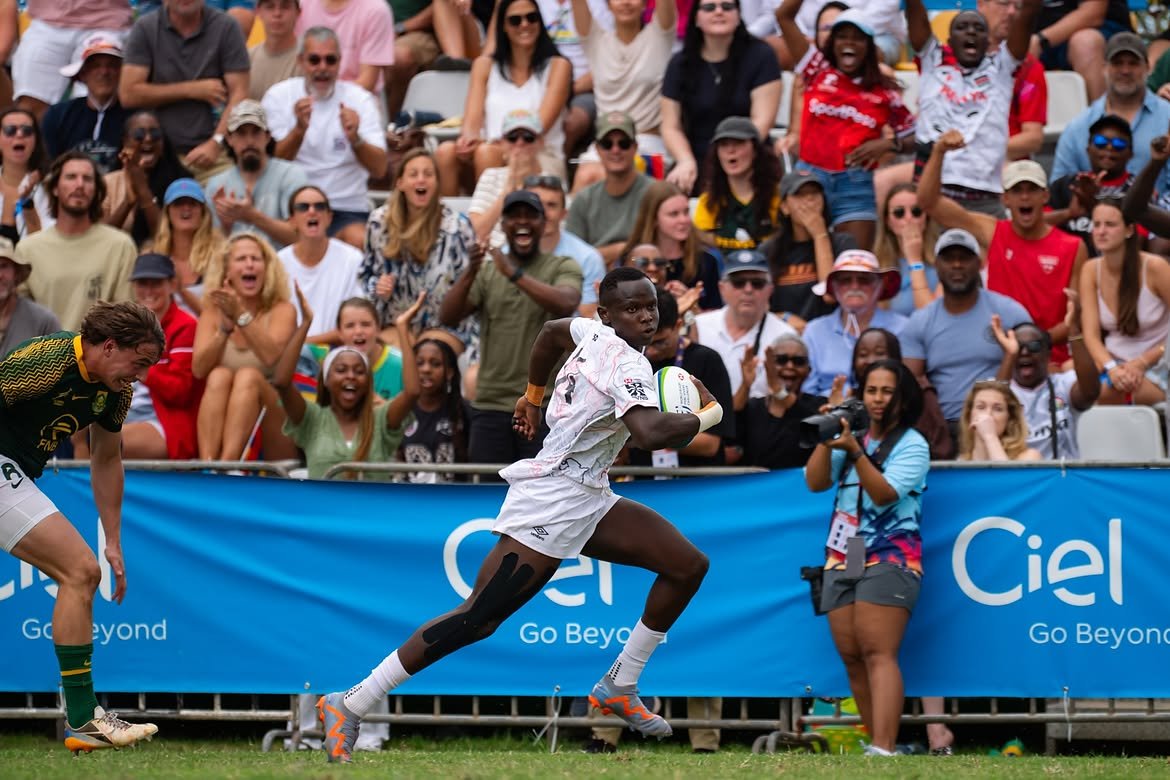 CarolRadull's tweet photo. Shujaa are CHAMPIONS!!

FT.  Madagascar 12-15 #Kenya7s

Congratulations! 👏🏽🔥🔥🔥

#Mauritius7s #Africa7s 

Credit: 📷 @OfficialKRU https://t.co/DG6UoOuHCw