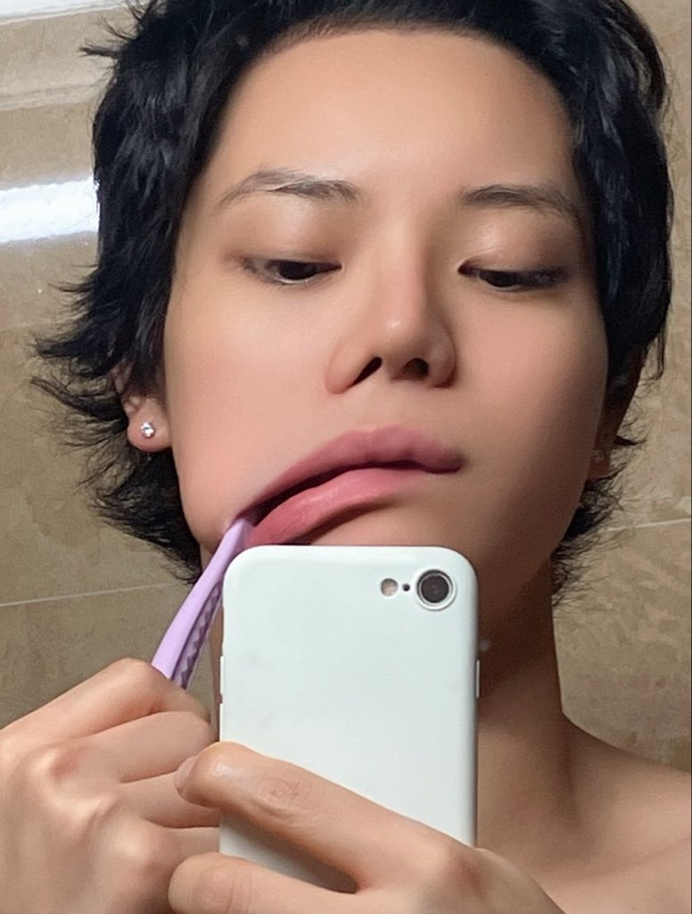 Nchrtt's tweet photo. ทำงานมอวิชันมันรวยจริงหว่ะ https://t.co/BetKiHf1oA