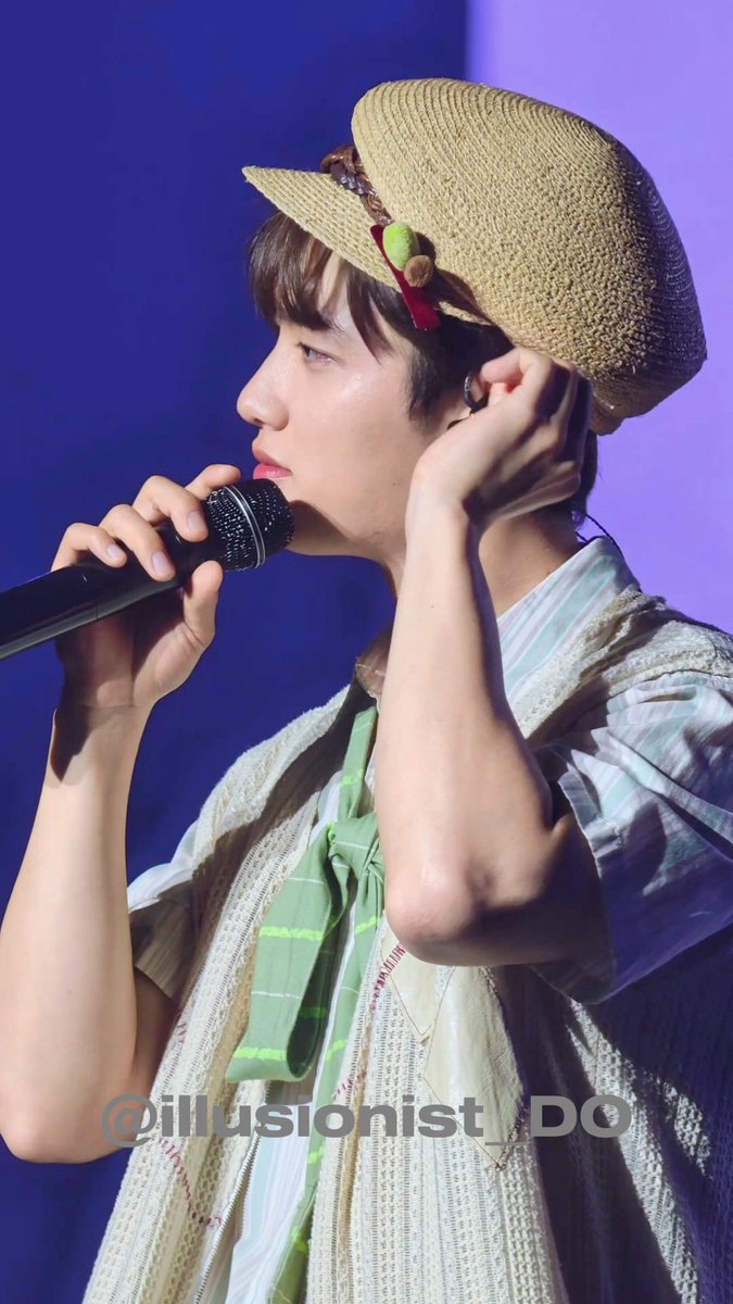 illusionist_DO's tweet photo. 하씨 새침하네 귀엽게 https://t.co/l9toYdIF6t