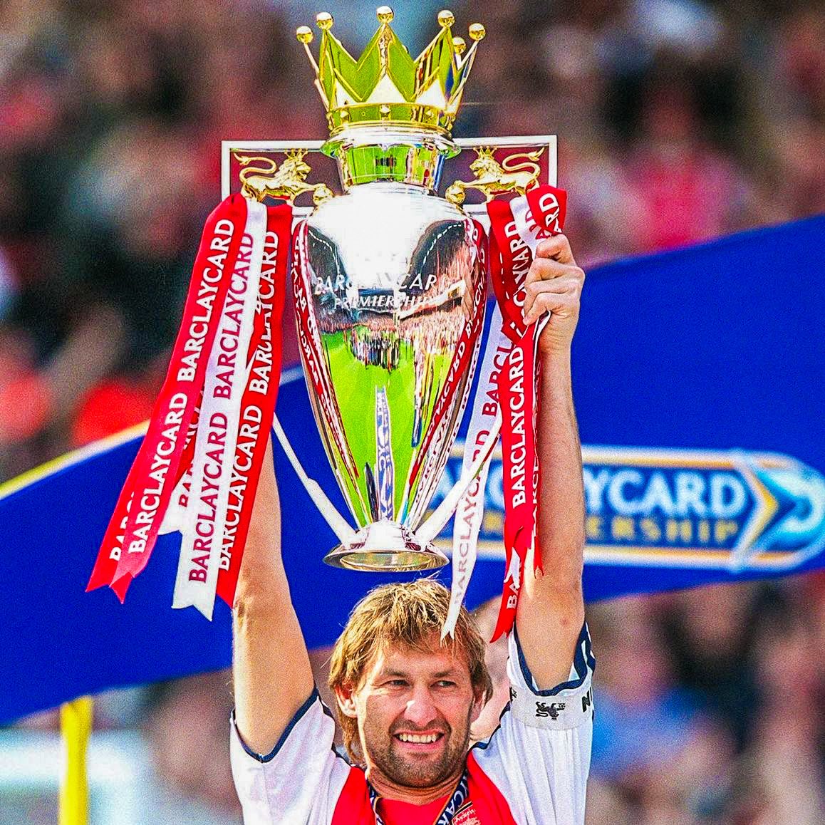eurofootcom's tweet photo. 🔴✨ Tony Adams played for Arsenal for his WHOLE career! A total of 22 years. ✅ 

He was there from 1980-2002. That's why Adams is known as. Mr Arsenal'! A total of 669 appearances. 

Happy birthday to him. 🏴󠁧󠁢󠁥󠁮󠁧󠁿👏 https://t.co/S1cZYt1af4
