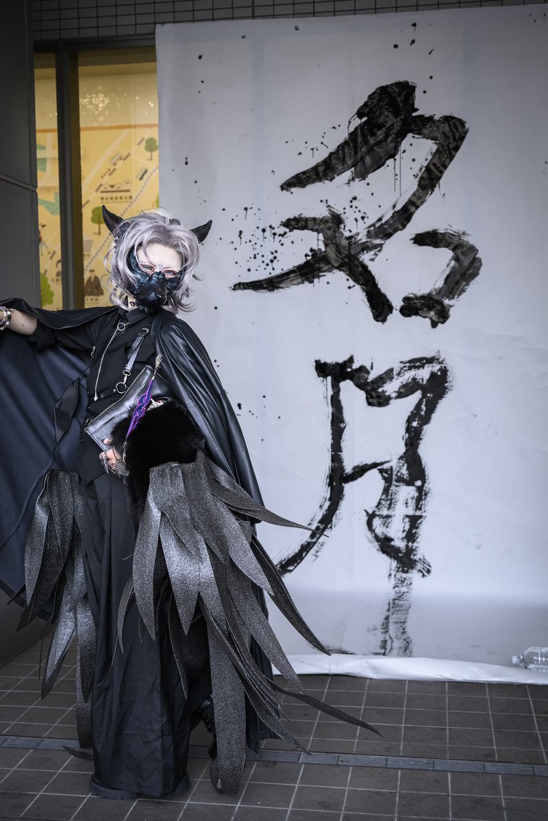 oichi_gozen's tweet photo. そしてお次も堺へ。
10/24堺市駅のベルマージュ様にて
#ベルマージュの祝祭

メインキャスト黒機ひつじ様と主催は再びの #沙界妖怪芸術祭 様のもとに、当所から灵院大咬がレイン・ダイコーとして魔方陣を構築します。

何やら大きな魔導書が…
続きは現地にて。
公式Xご案内https://t.co/tYcCaNapQQ https://t.co/yN9Kpsadzr