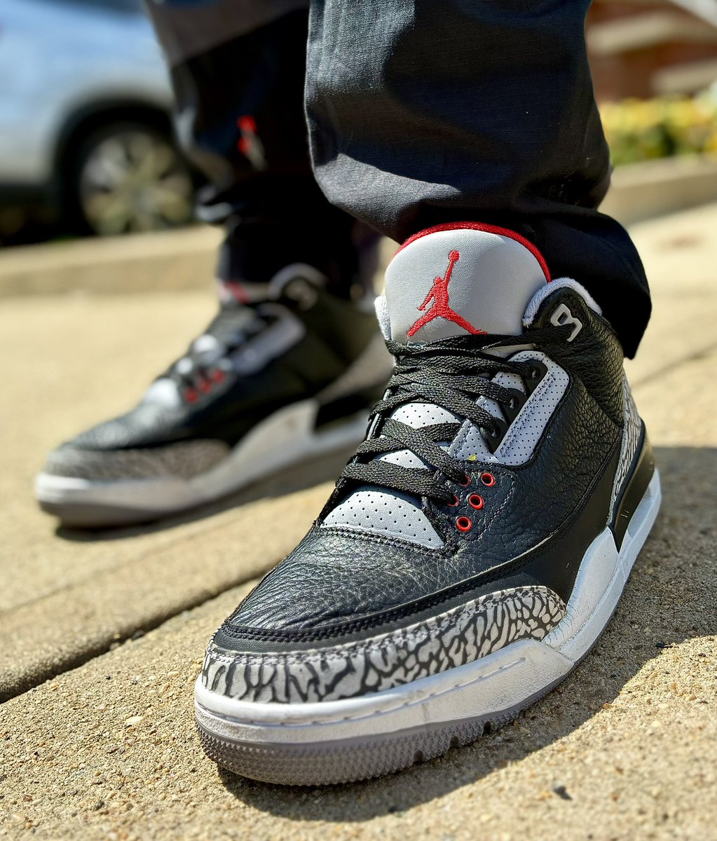 KicksaddictNYJP's tweet photo. #nike
#AirJordan3
#AirJordan3BlackCement
#jordansdaily
#mjmonday
#sneakerlove
#jumpman
#Snkrskickcheck
#jordans
#shoesoftheday
#kotd
#aj3
#sneakeraddict
#wdywt
#kicksoftheday
#yoursneakersaredope
#TodaysKicks
#Sneakeraddict
#jordanaddict
#jumpman23 https://t.co/OgWpb66xzC