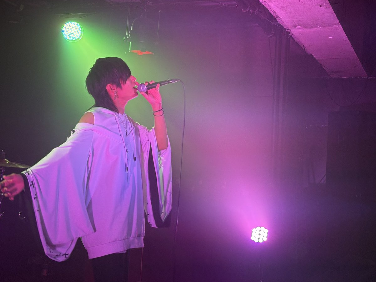 ABS_info_'s tweet photo. <ABS NewAge vol.8>

ラスト3組♪

続きましては！
ABSレギュラー陣から
���音 シエルさん‼️

こちらもテレビやラジオで活躍中✨
アップテンポな曲で引き続き盛り上がっておりますよーっ！

このまま最後まで盛り上がっていくぞーっ！

 #ABS https://t.co/SX17JM84gY