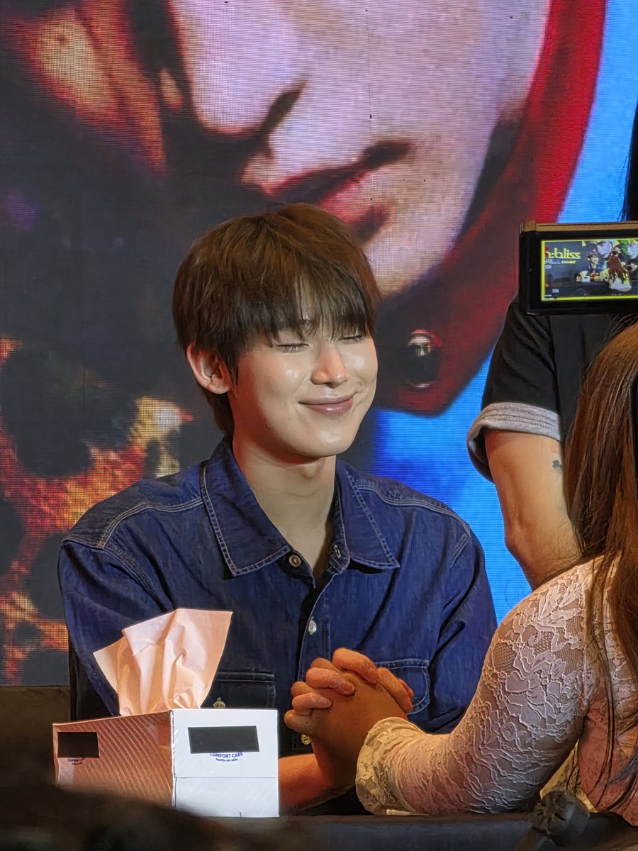 sh1208com's tweet photo. Shopee x ENHYPEN fansign in Manila | 261004

🥺💓

#선우 https://t.co/csSv45yt1G