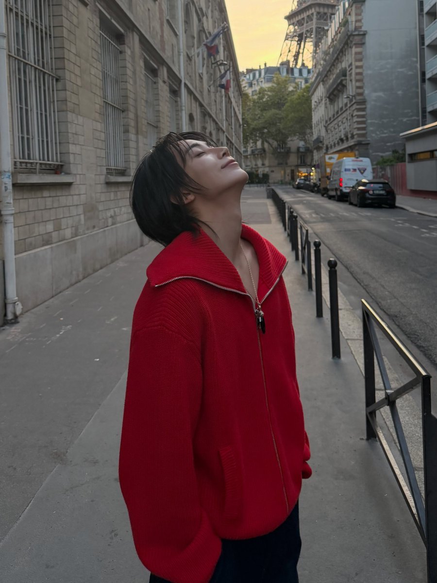 uxei112's tweet photo. Birthday boyyy 🎂!! https://t.co/pkkokjiiiH
