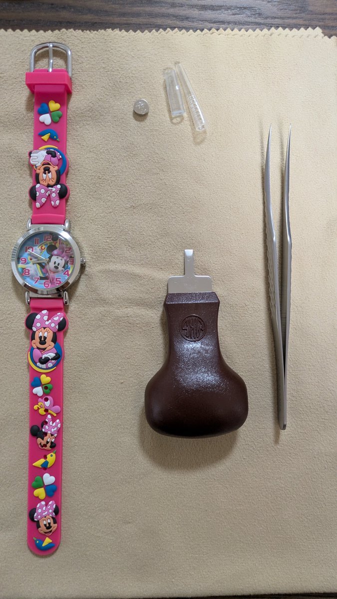 Yestermorrow26's tweet photo. 腕時計の電池を替えてみました。 https://t.co/gyH0zpXayz