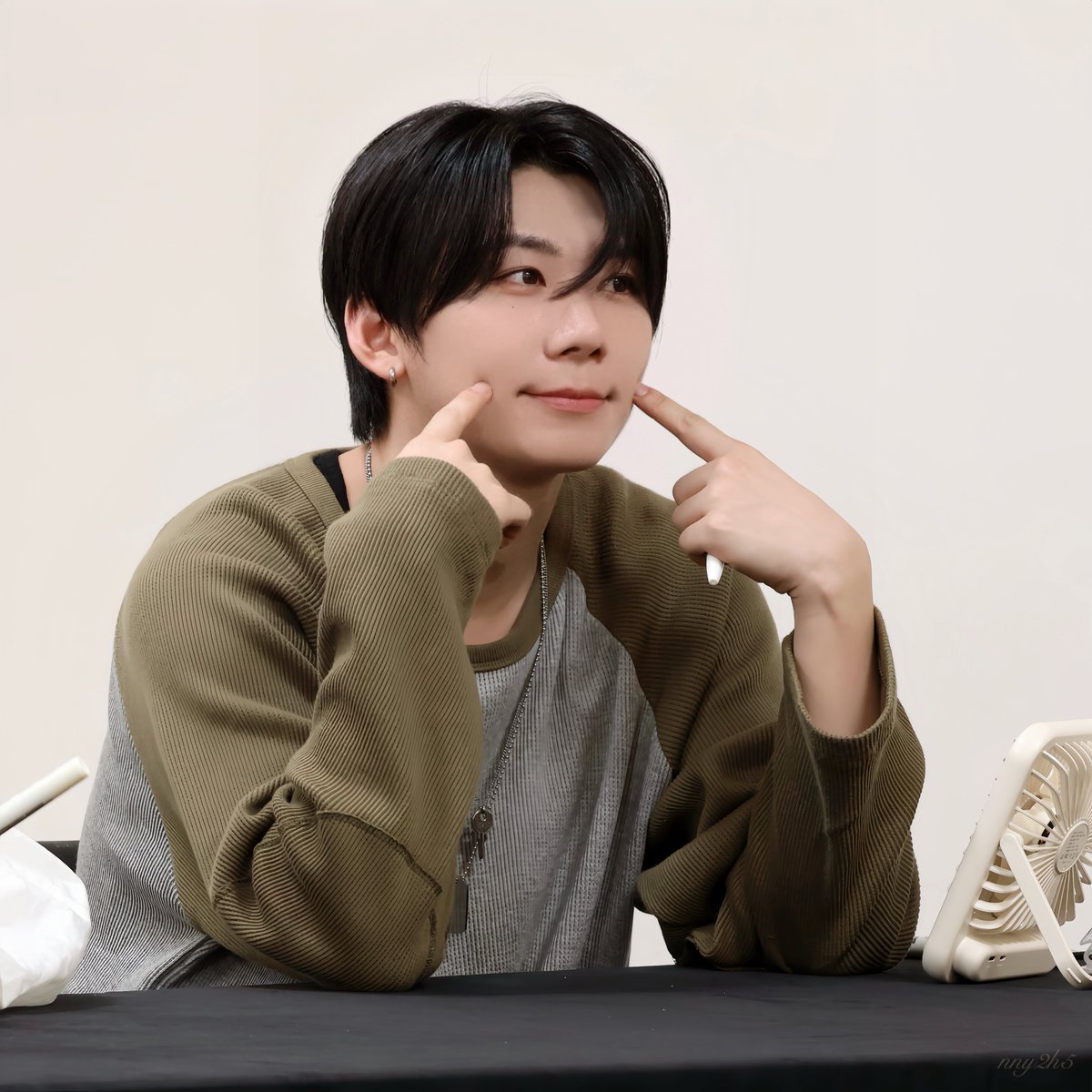 yangrenryo's tweet photo. NAKAKAGIGIL TALAGA POTEK 😭😭 https://t.co/t0IzQ6fcXe