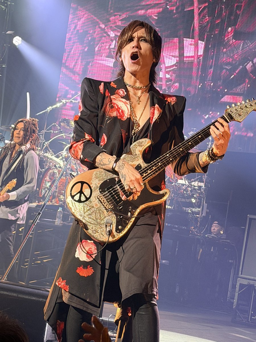 aomr_mayca's tweet photo. 本日も私史上、一番のLUNAPICが撮れた気がします🥹(2026/10/04 at仙台 SUGIZO編)
#LUNAPIC https://t.co/WAvXYP0PAu
