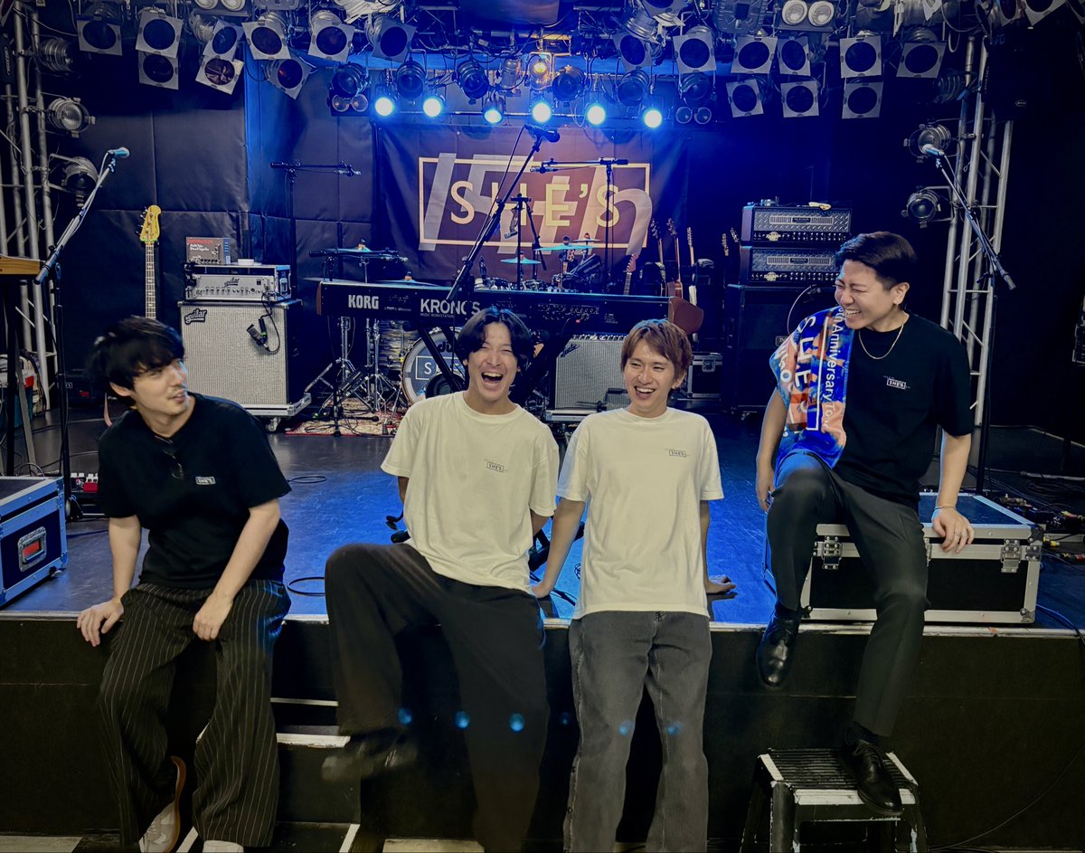 SHE_S_official_'s tweet photo. 2026.10.4(Sun) 長崎 DRUM Be-7
𝐒𝐇𝐄'𝐒 𝟏𝟓𝐭𝐡 𝐀𝐧𝐧𝐢𝐯𝐞𝐫𝐬𝐚𝐫𝐲 𝐓𝐨𝐮𝐫 
"𝐖𝐡𝐨 𝐚𝐦 𝐈?"

ツアーでは初めての長崎でした！
あたたかく迎えてくれてありがとうございました！

また必ず帰ってきます！

#SHE_S15th https://t.co/22M72D9XyB