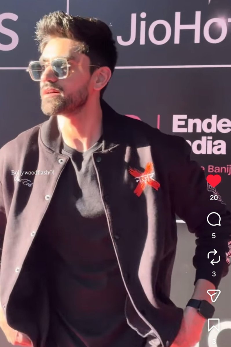 Anshkhurana09's tweet photo. Avi spotted at #KKK15 party ♥️
Loved that 'Nazar' written on that jacket 🧿 #AvinashMishra https://t.co/NZNyJPQZYg