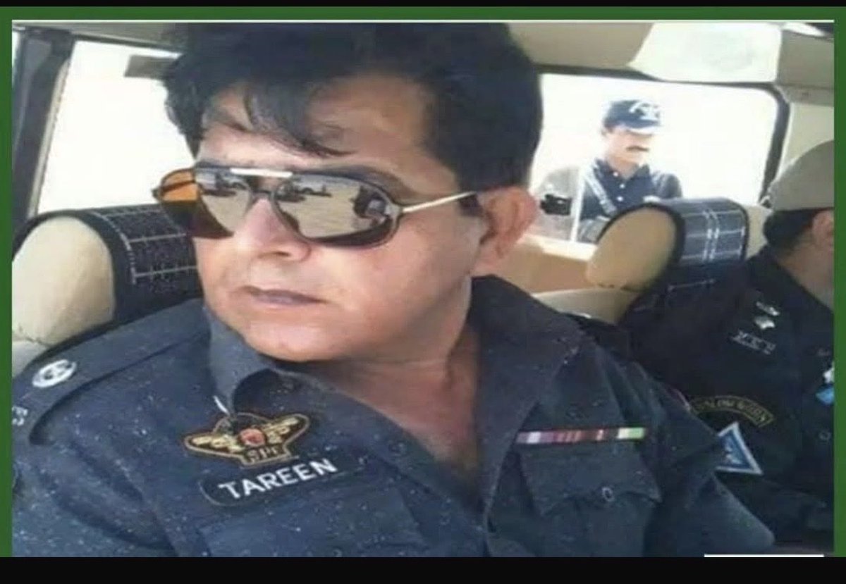 MNasAwan555's tweet photo. ایسا صرف سندھ پولیس میں ہی ممکن ہوسکتا ہے👇🤣🤣

پولیس میں جعلسازی کا انوکھا کیس!

جعلی تقررنامے پر 32 سال نوکری کرنے والا ایس پی جعلی نکلا -

اعجاز ترین نے جعلی تقررنامے پر اے ایس آئی سے ایس پی تک نوکری کی۔

 اعجاز ترین 32 سال تک سرکاری مراعات کے مزے لیتا رہا بطور ایس پی سندھ میں کئی شہروں میں پوسٹنگ رہی

نوابشاہ میں کئی سال تک ڈی ایس پی کی پوسٹ پر تعینات رہا

سندھ کی اہم سیاسی شخصیات سے خصوصی قربت بھی رہی

 شائد اعجاز ترین اپنی سروس کے مزید سال بھی آرام سے گزار جاتا لیکن  سنیارٹی کے لیے کی گئی اعجاز ترین کی اپیل کی جانچ پڑتال کے دوران بھرتی کے لیے  تقرر نامہ ہی جعلی نکلا۔

جعلی آرڈر پر اے ایس آئی بھرتی ہونے کے شواہد ملنے کے بعد عدالت کے حکم پر اعجاز ترین کو نوکری سے برخاست کردیا گیا ، آئی جی سندھ نے نوٹیفکیشن جاری کر دیا۔

سندھ سروس ٹریبونل کے فیصلے کے بعد آئی جی سندھ نے آرڈر کو جعلی قرار دیتے ہوے  ایس پی اعجاز  ترین سے تنخواہیں اور مراعات واپس کرنے کا حکم دے دیا

سندھ سروس ٹریبونل کے مطابق پولیس افسر اعجاز ترین مبینہ جعلی لیٹر پر ترقی کرتے ہوئے ایس پی کے عہدے تک پہنچا ، اعجاز ترین نے 32 سال تک جعلی تقررنامے پر پولیس افسر بن کر سرکاری مراعات لیں🙄