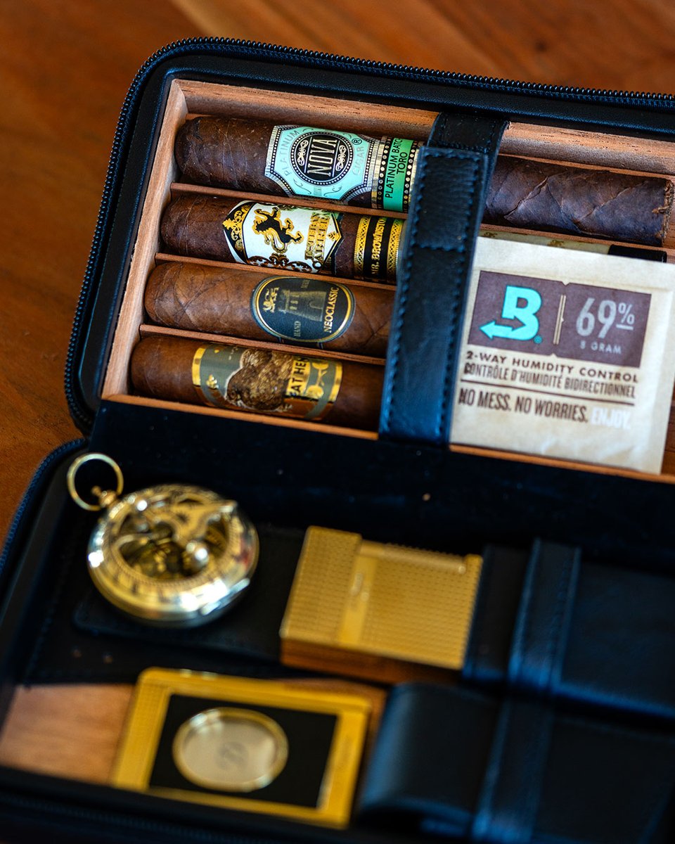 BovedaInc's tweet photo. 🏈🇬🇧International matchup in London. 🟥🟨 v 🟦⬜ Kick things off  bright &amp; early—what’s your game day smoke? 

 #CigarAficionado #MorningSmoke #GameDayVibes #Boveea #LoveYourCigars https://t.co/RdLobtQYEP