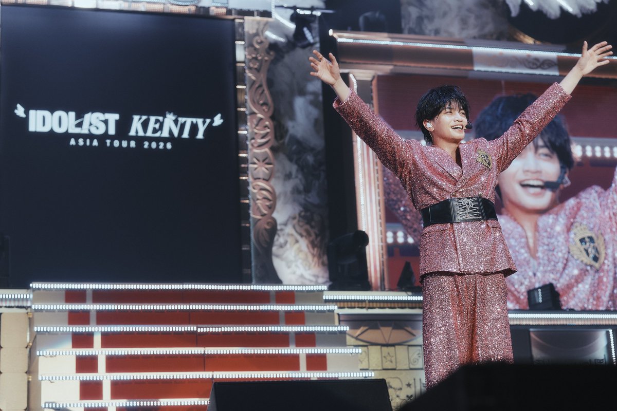 encountofficial's tweet photo. 〖　#𝐸𝑁𝐶𝑂𝑈𝑁𝑇 REPORT　〗

中島健人、自身初のアジアツアー完走！！
https://t.co/HJFOyKNYO5

ファイナル公演で決意「絶対スーパーアイドルになるから待ってろよ」💖🩵

#中島健人 #IDOL1ST_Kenty ＠KENTO_Team_N https://t.co/vIcINQByAd