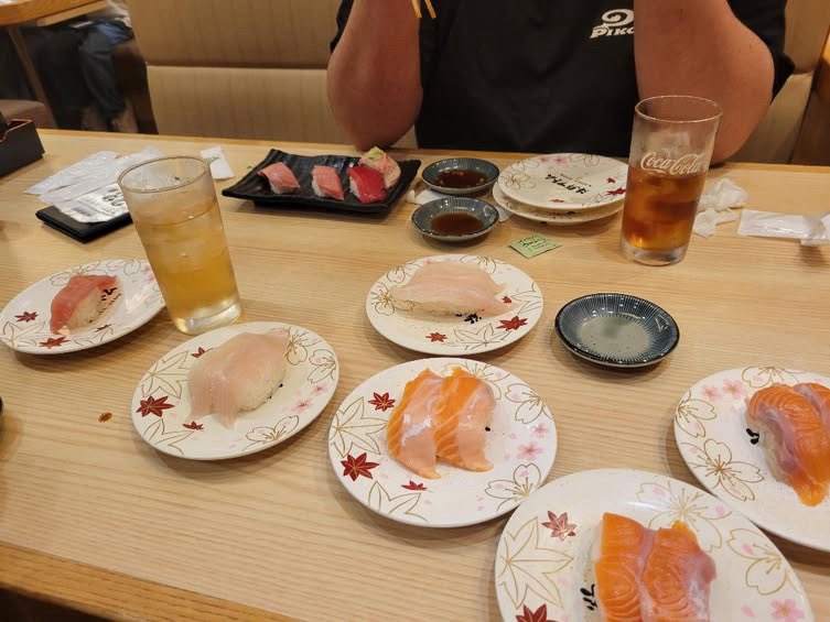 Natsuki080622's tweet photo. すんしんまじごめん https://t.co/IhlnbahMAn