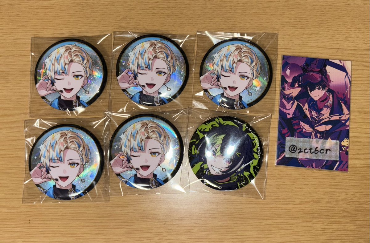 zct6cr's tweet photo. @A1fy8 初めまして。検索よりお声がけ失礼致します。当方画像のもの所持しております。同種同士、5：5での交換可能でしょうか？おまとめ優先であれば他の缶バッジも買い取らせていただきたく思います。ご検討のほどよろしくお願い致します。 https://t.co/NaAM58PR7w