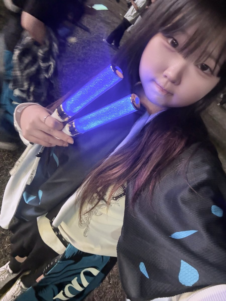 sui_ame_univ's tweet photo. 2026 XMF 10 . 03 다녀왔어요💙

아도 누나 보려고 잔뜩 기대했었는데 진짜 예상했던 것 보다 너무너무 즐겨버렸어요...

- 후기 타래로 - https://t.co/LjVmDX0bRn