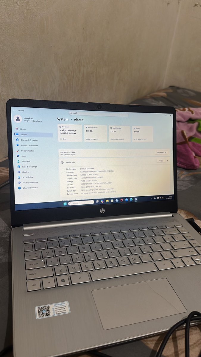 happielcyy's tweet photo. WTB WTS WTT

WTS laptop HEWLETT-PACKARD (HP) 14S PROCESSOR: CELERON N4500, RAM: 8, ROM: 256.
💸: 3,2 (nego)
dom: Sukabumi

pemakaian -+ 2th, minat serius, tanya2, bisa dm. 
#zonauangㅤ #zonabu #wts https://t.co/cfyLMbn4Nx