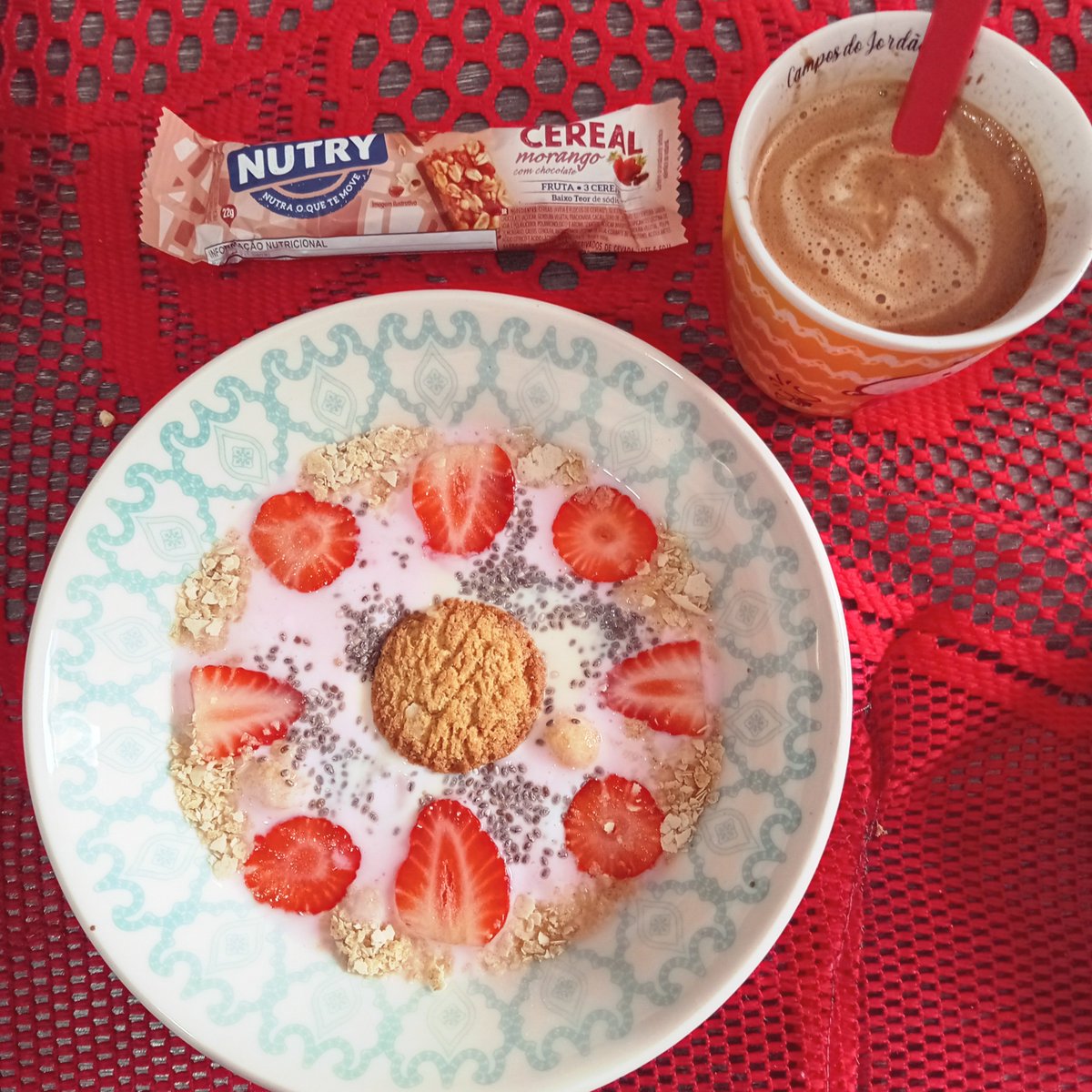 fafey_8's tweet photo. bom dia moots!! minha situação anda uma merda mas pelo menos o café da manhã saiu babadeiro https://t.co/kUEZkWvRe0