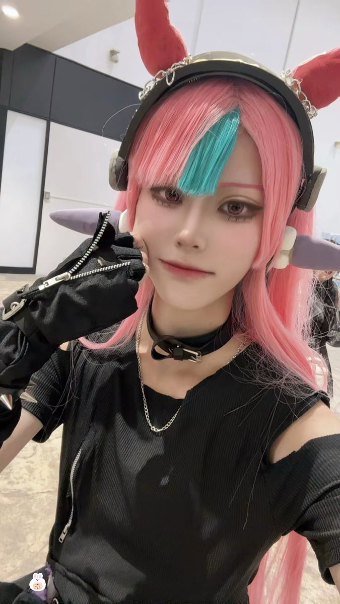 nba_cos_'s tweet photo. ⚠︎︎cos/ⓒⓡ nmmn 🍨 🐹
離脱しましたー！いっぱい交流できて衣装もいっぱい褒めていただいて今日はほんとうにいい日でしたよく寝れます😍😍😍😍
くろちゃもずっと隣にいてくれてありがとう😍だいすきだぞ
#アコスタ岸和田カンカン https://t.co/NNNnmxIm4x