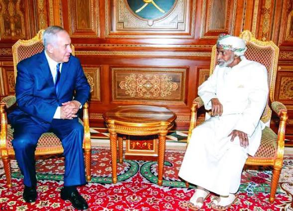 ahmed74757's tweet photo. @technologyun هذا الي يابه قابوس يلعب وياء امك يا النغل ولد النغل اذا فيكم خير مش ايران تقصفكم وتروحون تبوسون ريلهم بتم تحت 👇 👞 https://t.co/b13FxL6WDw
