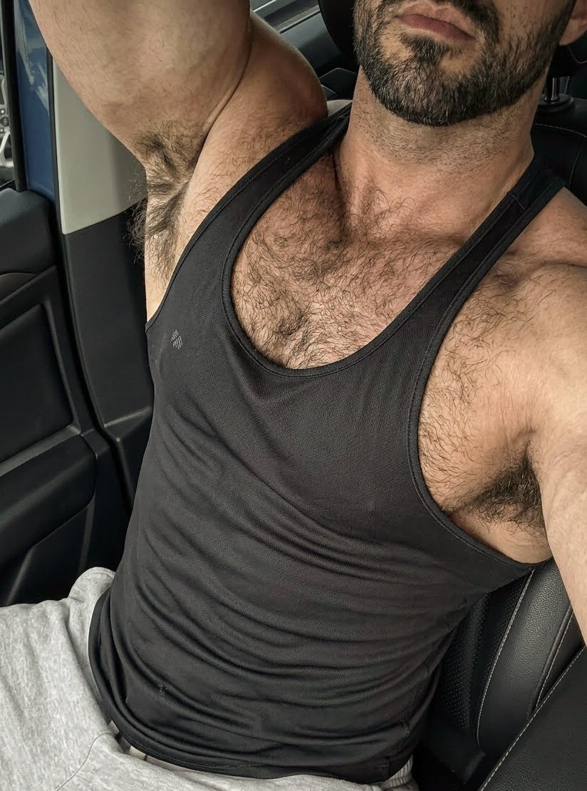 mastera786's tweet photo. Time for Sunday gym time https://t.co/U0Wybh6gov