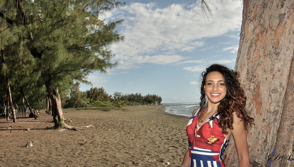 DonnySautron's tweet photo. #runphotodon
#love
#photography
#nature
#happy
#travel
#summer
#smile
#model
#sunset
#beach
#photographer
#portrait
#happiness
#color
#body
#photos
#friend
#bikini
#shooting
#islandlife
#indianocean
#reunionisland
#974
#gotoreunion
#reunionnaise
#réunion
#974island
#974girl https://t.co/KJ0iViu2bC