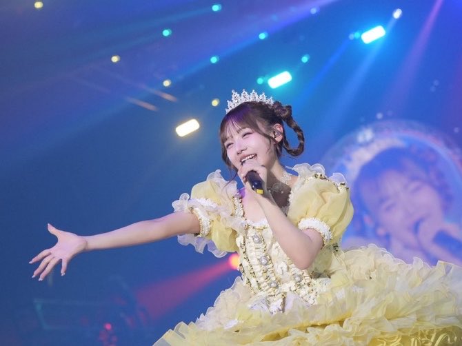 sooo__007's tweet photo. 🆕ヘア可愛いт т💛
里紗ちゃん今日もお姫様すぎるの☁️🎀 https://t.co/EoW4XftJyC