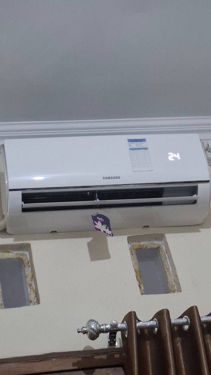 avarkrissc's tweet photo. @zharki2018 Kak mau nanya kalau ac ini gimana? Jujur aku bingung bgt masalah teori per-ac ini hehehe https://t.co/Gh2V4hbRHs