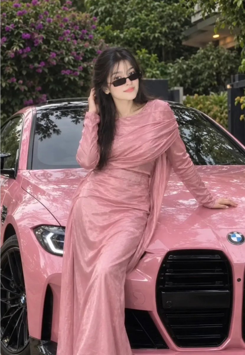 I_Mayakhan's tweet photo. I'm Mohni and you ? https://t.co/MPQXW8jALC