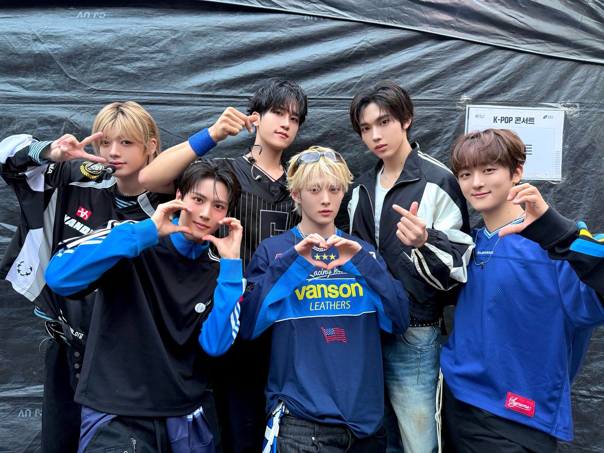 LUN8_official's tweet photo. [📸] 261004 2026 강남페스티벌 K-POP 콘서트

#루네이트 #LUN8 https://t.co/2OkQhbVdKb