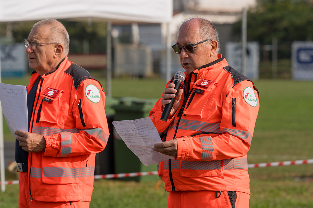 AnpasPiemonte's tweet photo. #Anpas: #ProCiv26, 200 volontari in campo per testare la risposta alle emergenze nei territori di Briona, Fara Novarese, Ghemme Sizzano. Esercitazione interforze di #ProtezioneCivile ed #EmergenzaSanitaria organizzata da Gres Gruppo Radio Emergenza Sizzano
https://t.co/wfWy9dJzFX https://t.co/hLalCgfeLW