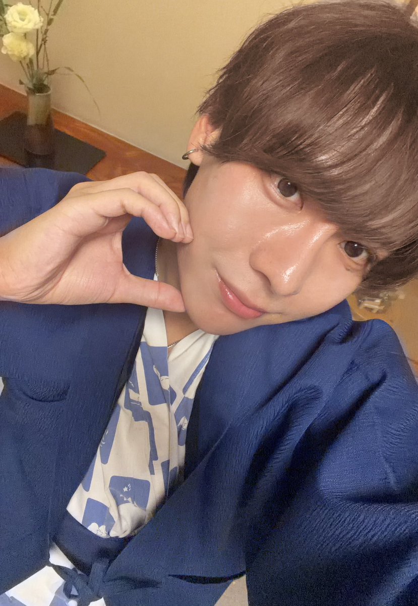 Minasin_7's tweet photo. 今年の誕生日は温泉旅行に行きました！
部屋食のコース最後メロンだった🍈 https://t.co/6KpUotV7gq