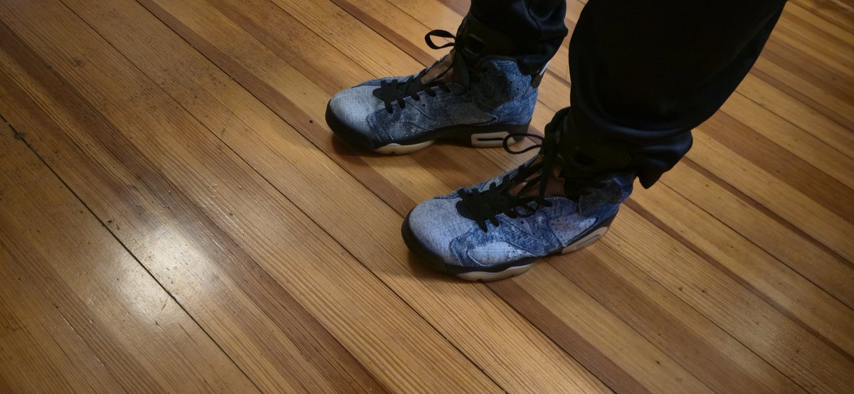 JrTuber993's tweet photo. Air Jordan 6s Denim
#Sneakers #Kicks #SneakerStyle#Streetwear #JordanBrand #Sneakerhead #SneakerCommunity
#KicksOfTheDay #Kotd#SneakerCollection #SoleCollector
#SneakerFreaker #AirJordan6
#Jordan6 #AJ6 #JordanDenim#Jordan6Denim https://t.co/88Ekv68Wgg