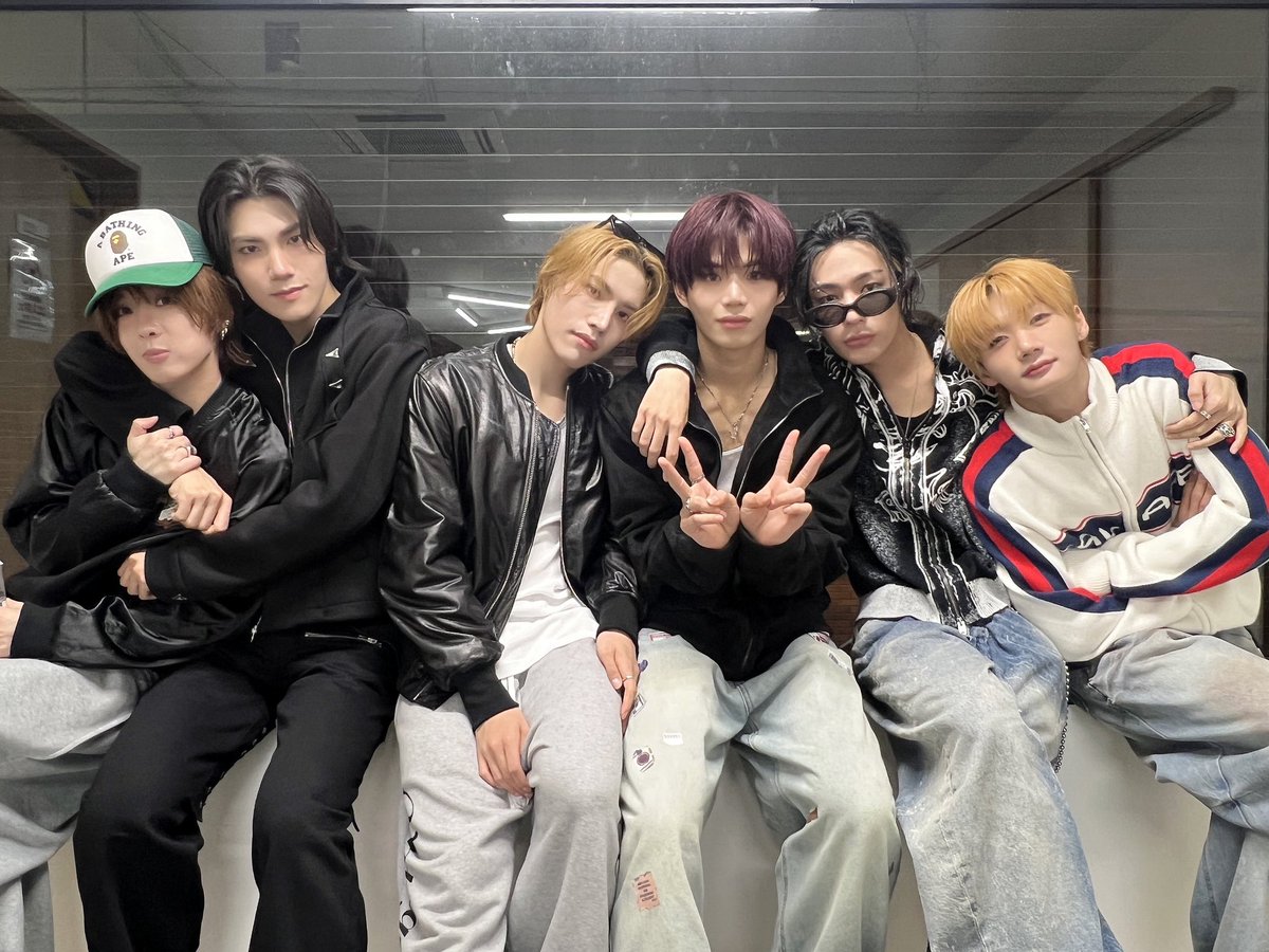 TRYTHAT_offcl's tweet photo. TRYTHAT PIC📸

261004 TRYTHAT 1ST JAPAN LIVE

😽✌️

#TRYTHAT #트라이댓 #トライザット
#FREQUENCY #TRYTHAT_FREQUENCY https://t.co/QU4tO7XS05