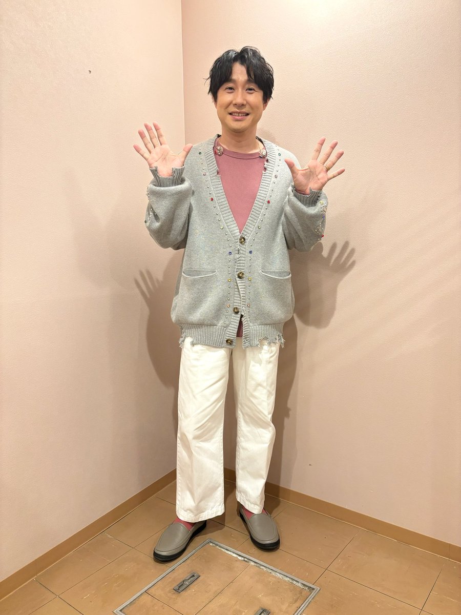 intention_staff's tweet photo. 【#鈴村健一】
#満天LIVE2026 
～おしゃべり多めのA面・B面～

2日間ご来場いただいた皆さま、
誠にありがとうございました🙇‍♀️

楽しんでいただけましたでしょうか💫

引き続き、鈴村健一の応援をよろしくお願いします🌌✨ https://t.co/ffKkANx9IX