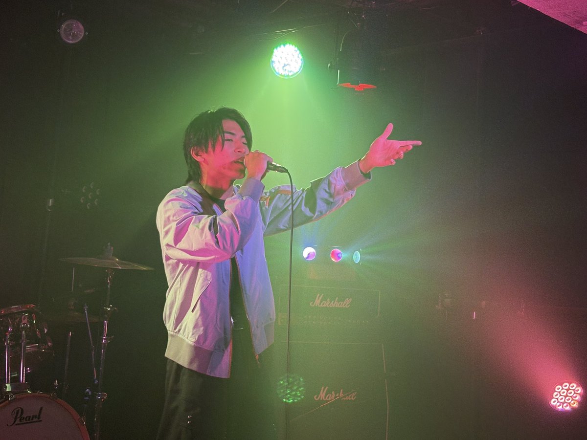 ABS_info_'s tweet photo. <ABS NewAge vol.8>

ラスト2組ですよーっ！！

お次の方はっ！
ABS準レギュラー！

yorOzuさん‼️

サブスクでオリジナル曲を配信中♪
圧倒的歌唱力で熱い歌を届けております( *´꒳`*)

 #ABS https://t.co/IBSckTgESf