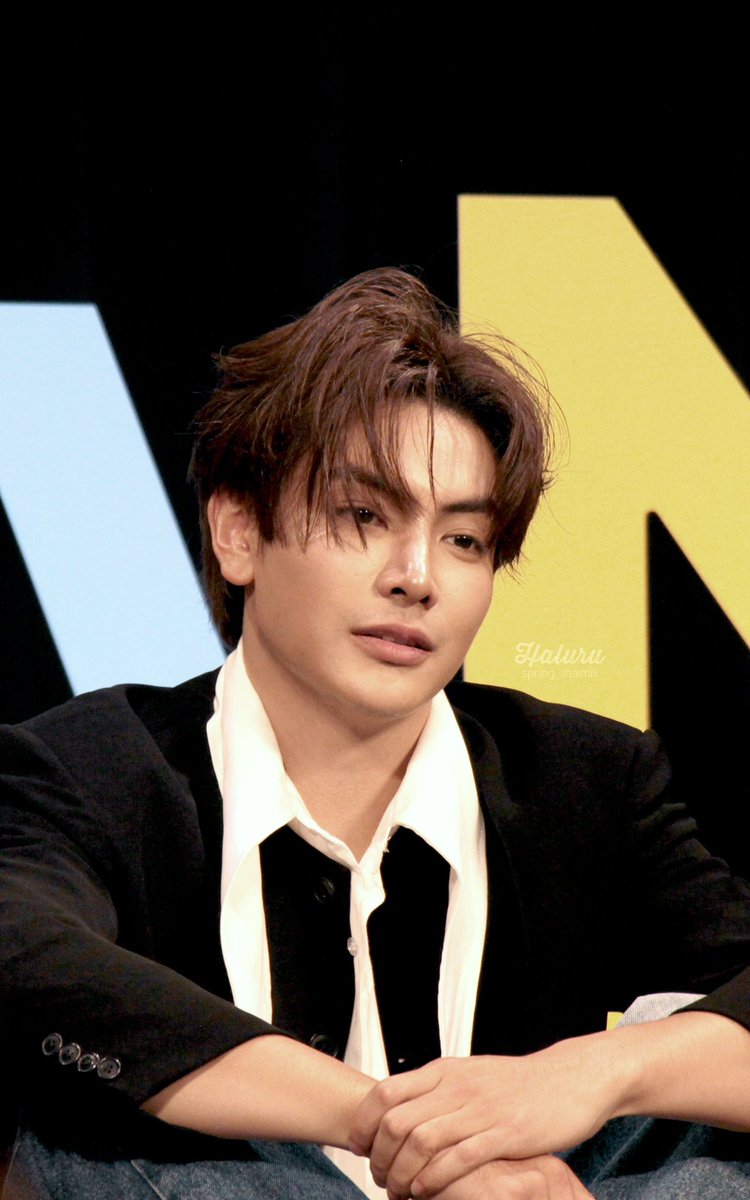 spring_thaimix's tweet photo. Gorgeous boy🖤とTired baby👶🏻

JOONGDUNK AISITERU TOKYO
#JOONGDUNKxFANDAY36INTOKYO 
#จุงอาเชน #JoongArchen https://t.co/xTP8PSyj3w