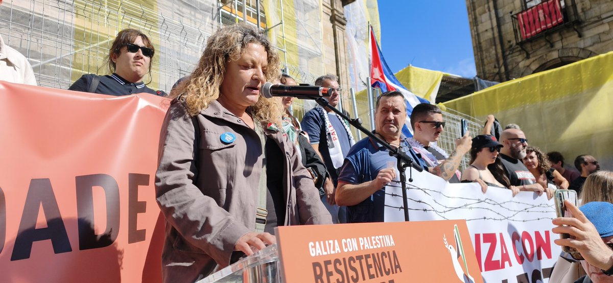 mardelumes's tweet photo. Millares en Compostela mostrando, máis unha vez, a solidariedade sen fisuras do pobo galego coa #Palestina 

#GalizaConPalestina https://t.co/YGK2l4Ex8q