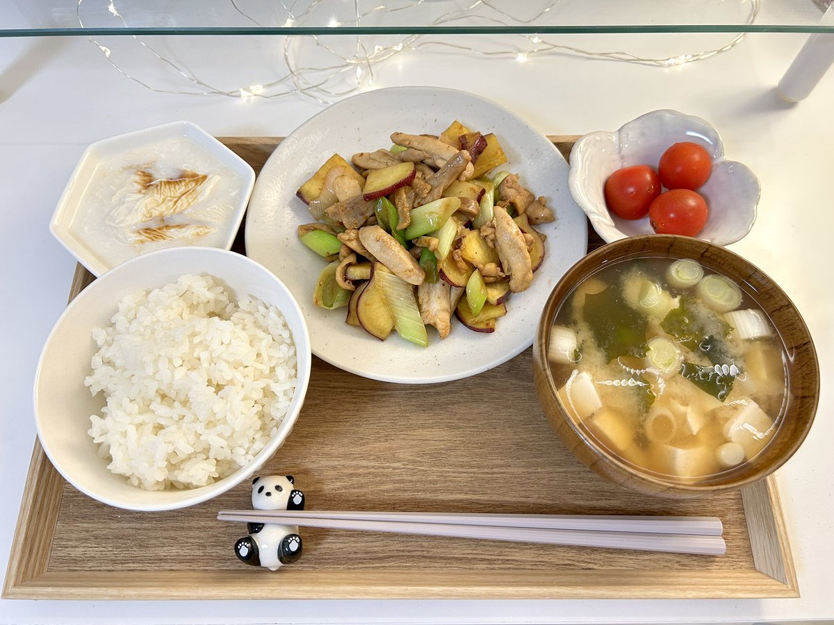 strsypnus9's tweet photo. 夜ご飯をさつまいもに🍠 https://t.co/hvl4klpnJQ