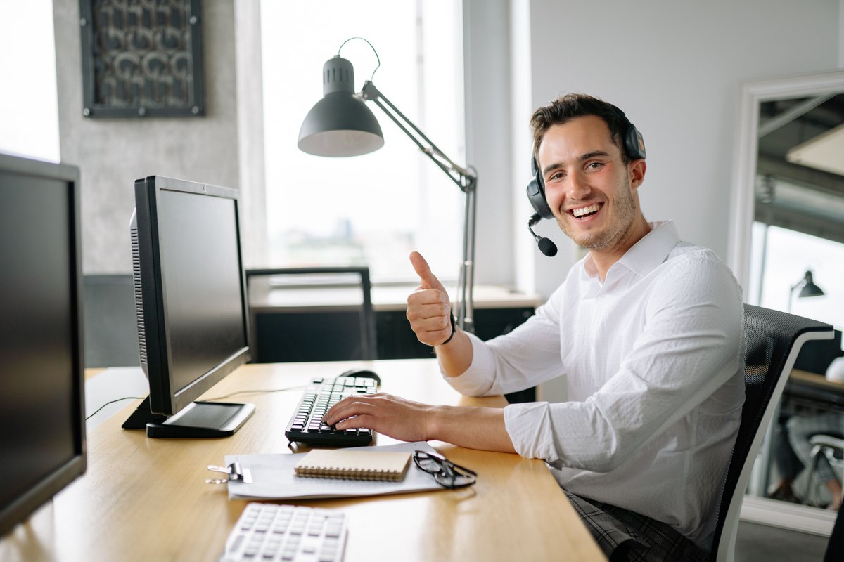 hrconsultingeu's tweet photo. 🖥️ IT Servicedesk & Operations Mitarbeiter (m/w), südlich von Wien
💸 bis zu € 4.000,- b/M
🔗https://t.co/lz2nwvJMfR
👔 Aufgaben:
•Administration von Microsoft 365, Exchange Online, Teams, SharePoint und OneDrive
•…
#M365 #Exchange #SharePoint #Clients #Win11 #EntraID https://t.co/yakxlmI1jO