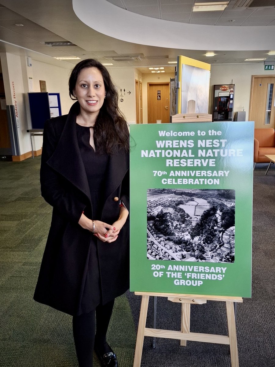 SoniaKumarMP's tweet photo. 70 years ago, Wrens Nest became the first National Nature Reserve recognised for its geology.

Yesterday I joined the Friends of Wrens Nest to celebrate, and to mark 20 years of their group.

A place of international importance on our doorstep, cared for by brilliant volunteers. https://t.co/NnwwbDukTx