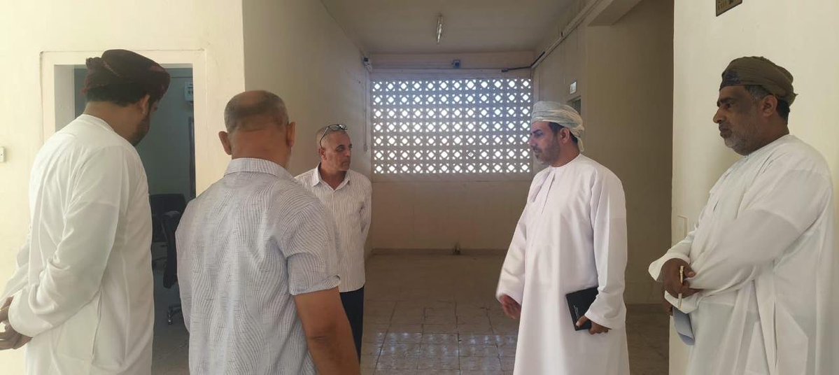 SchoolAndat's tweet photo. تشرفت مدرسة أندات للتعليم الأساسي بزيارة الفاضل مسلم العامري، مدير إدارة التعليم برخيوت، يرافقه الفاضل عمر السعدوني، وذلك للاطلاع على سير العمل مع بداية الفصل الدراسي، والوقوف على جاهزية المدرسة واحتياجاتها، في زيارة تعكس الاهتمام والمتابعة الميدانية. https://t.co/y3u9W9iWVj