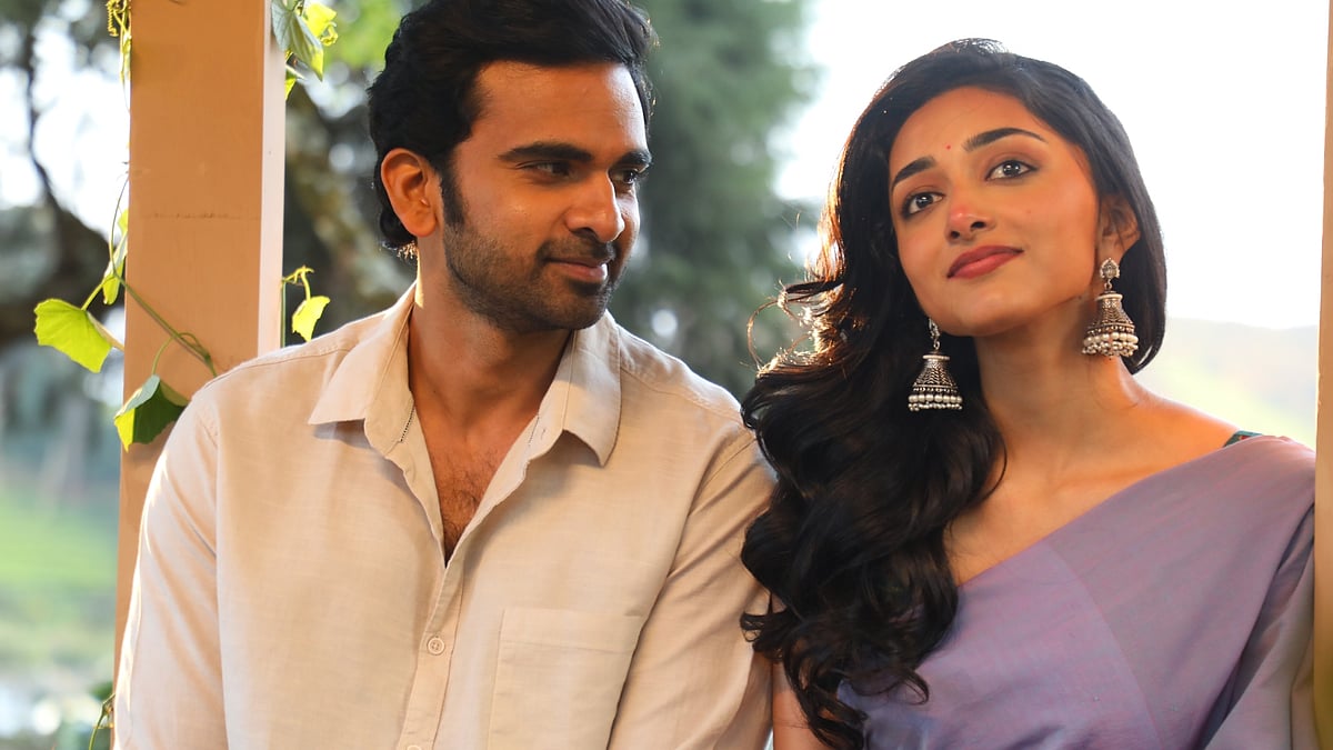 Krish_249's tweet photo. #AnbilAvan takes its time to establish the story in the first half, but once the interval hits, the screenplay picks up really well, with #AshokSelvan and #PrettyMukhundan delivering solid performances 🔥
Worth Watch 👍 https://t.co/79anjqgWJy