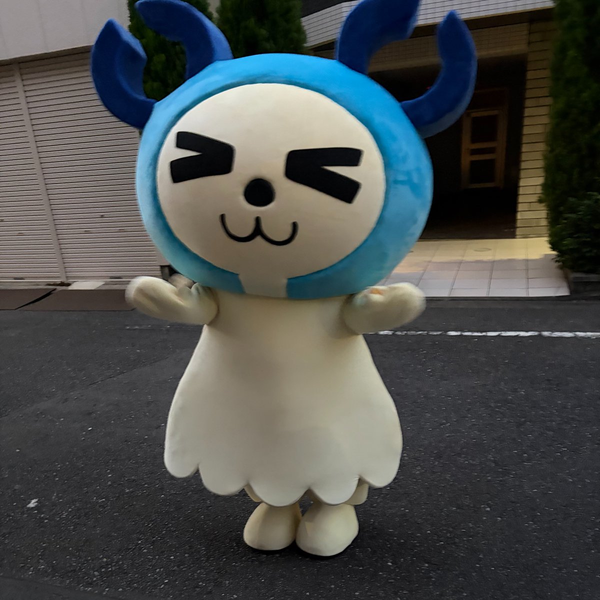 saunadri's tweet photo. いつも行っている #さくら湯 が #アサルトリリィ コラボをしているので、これを機に予習をしてDJイベントにも参加して楽しんで来ました。チャーミィもかわいかった。
#東京都墨田区 #銭湯
#湯上がりリリィのぽかぽかたいむ https://t.co/gn6S20x94y