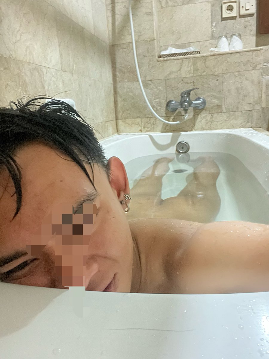 cigoo31's tweet photo. U think im ferfect? https://t.co/g2vHeHzIol