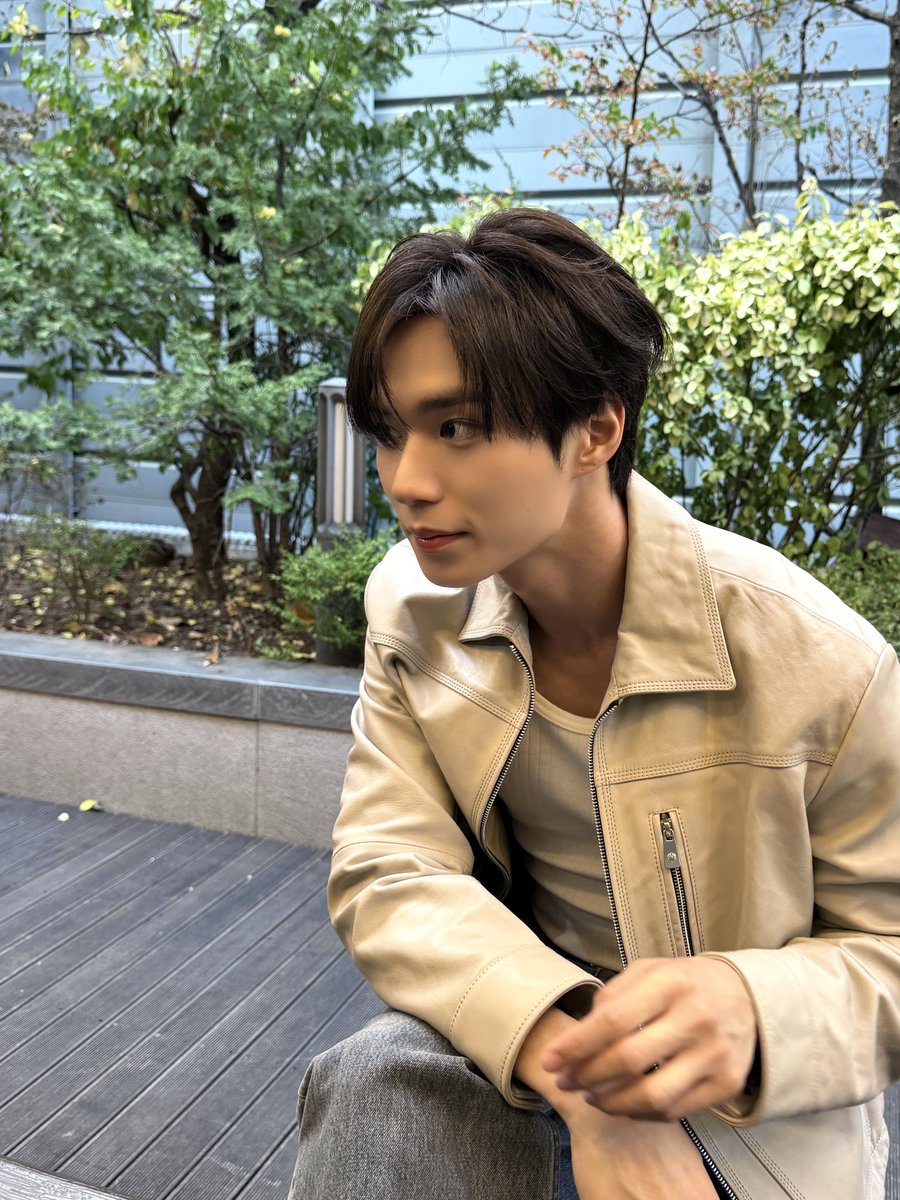 ALD1_official's tweet photo. 맑음 소년은 오늘 같은 날씨를 참 좋아한답니다

#ALPHADRIVEONE #ALD1
#알파드라이브원
#JUNSEO #준서 https://t.co/CfNgrDErW0