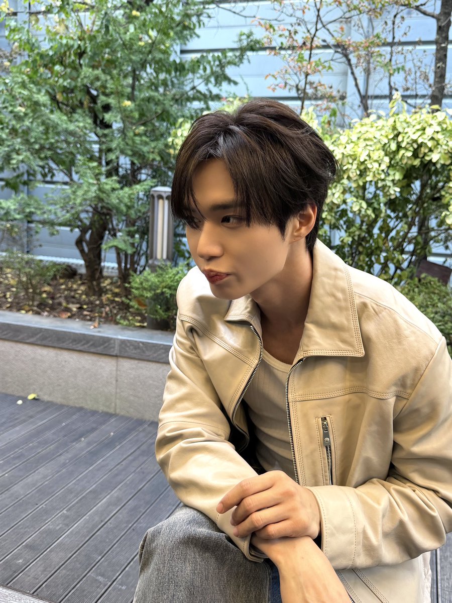 ALD1_official's tweet photo. 맑음 소년은 오늘 같은 날씨를 참 좋아한답니다

#ALPHADRIVEONE #ALD1
#알파드라이브원
#JUNSEO #준서 https://t.co/CfNgrDErW0